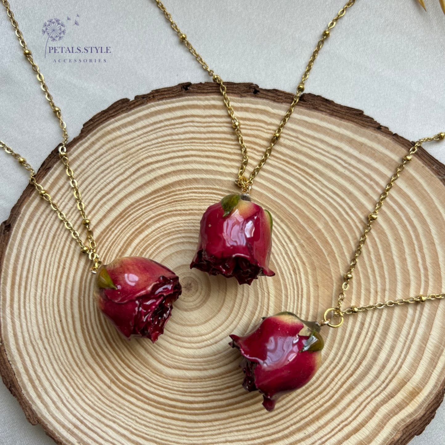 The Rosebud Necklace