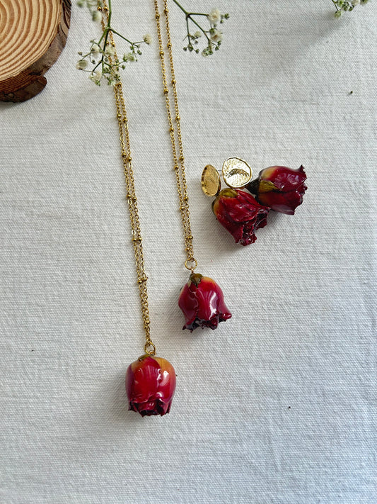 The Rose Bud Necklace And Earrings Set