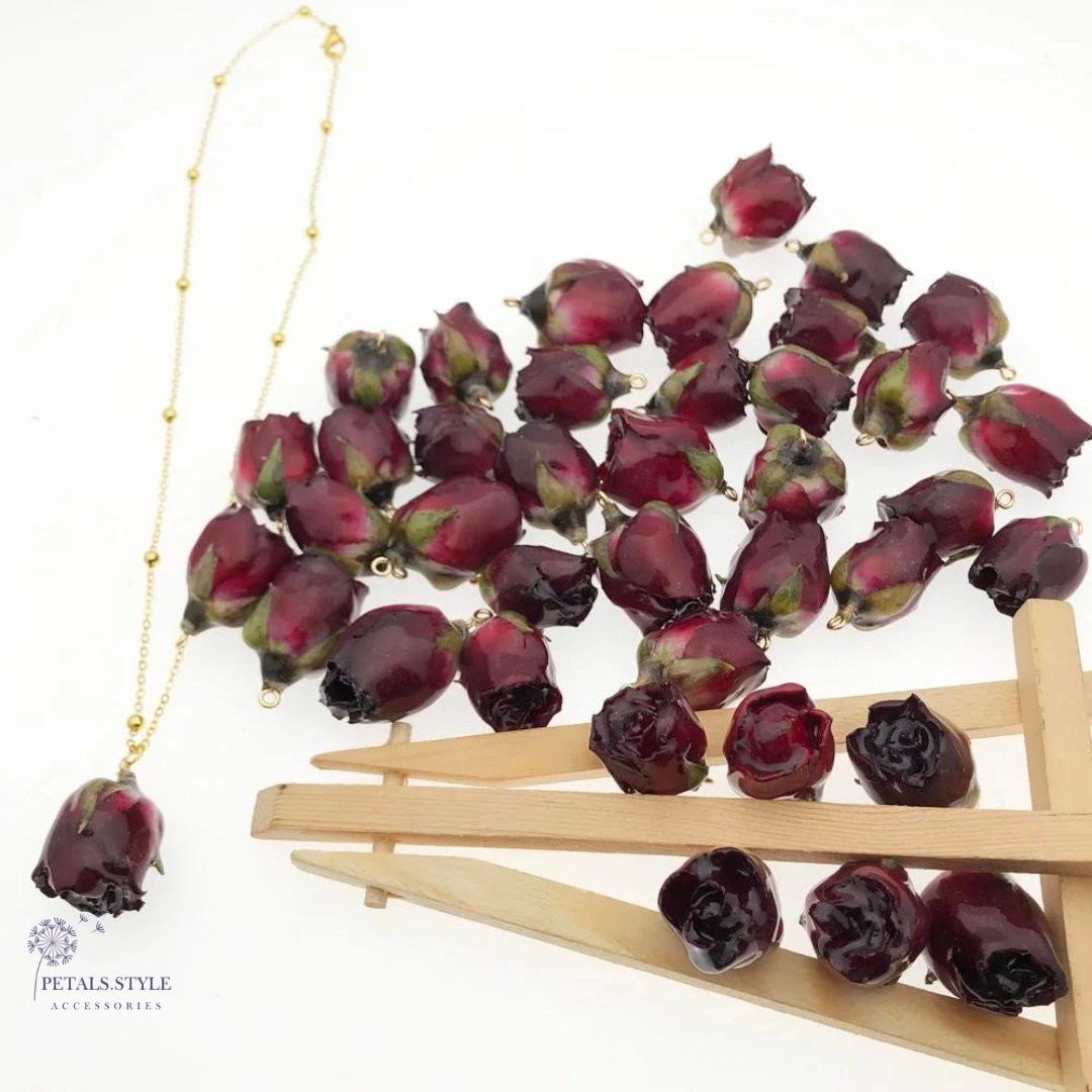 Rosebud-Flowers-Necklace.jpg