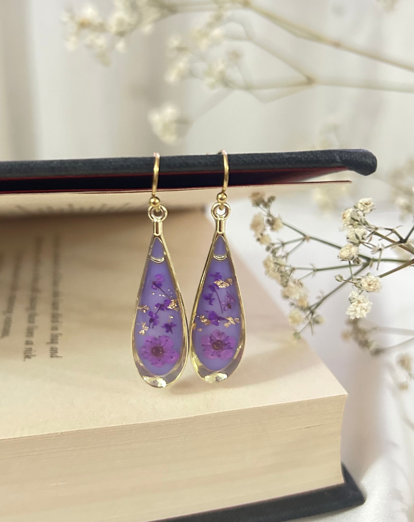 Lavender Lace Earring